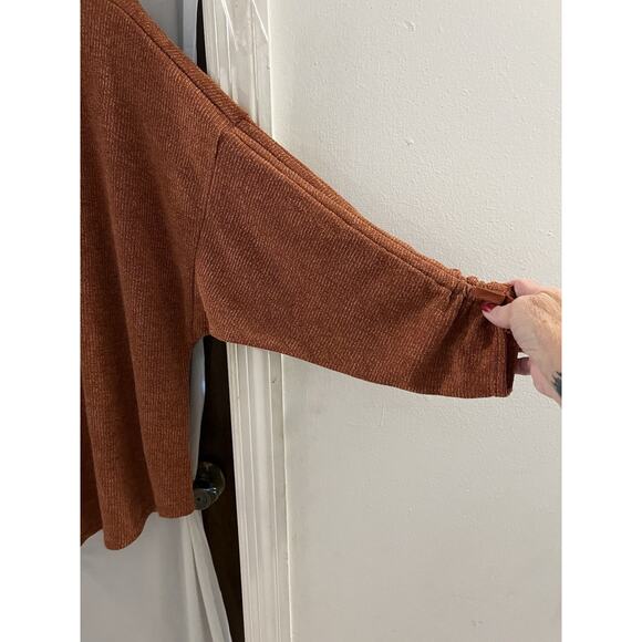 Max Studio Rust Ruched Dolman Sleeve Ribbed Knit Top Sz L NWT - Picture 6 of 9
